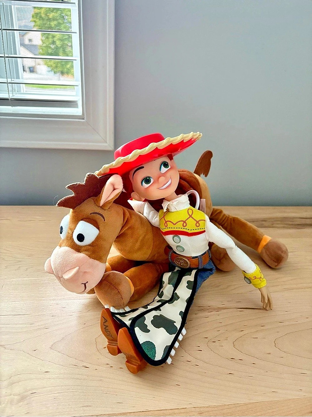 Disneyland Paris Jessie and Bullseye Plush Toy Set